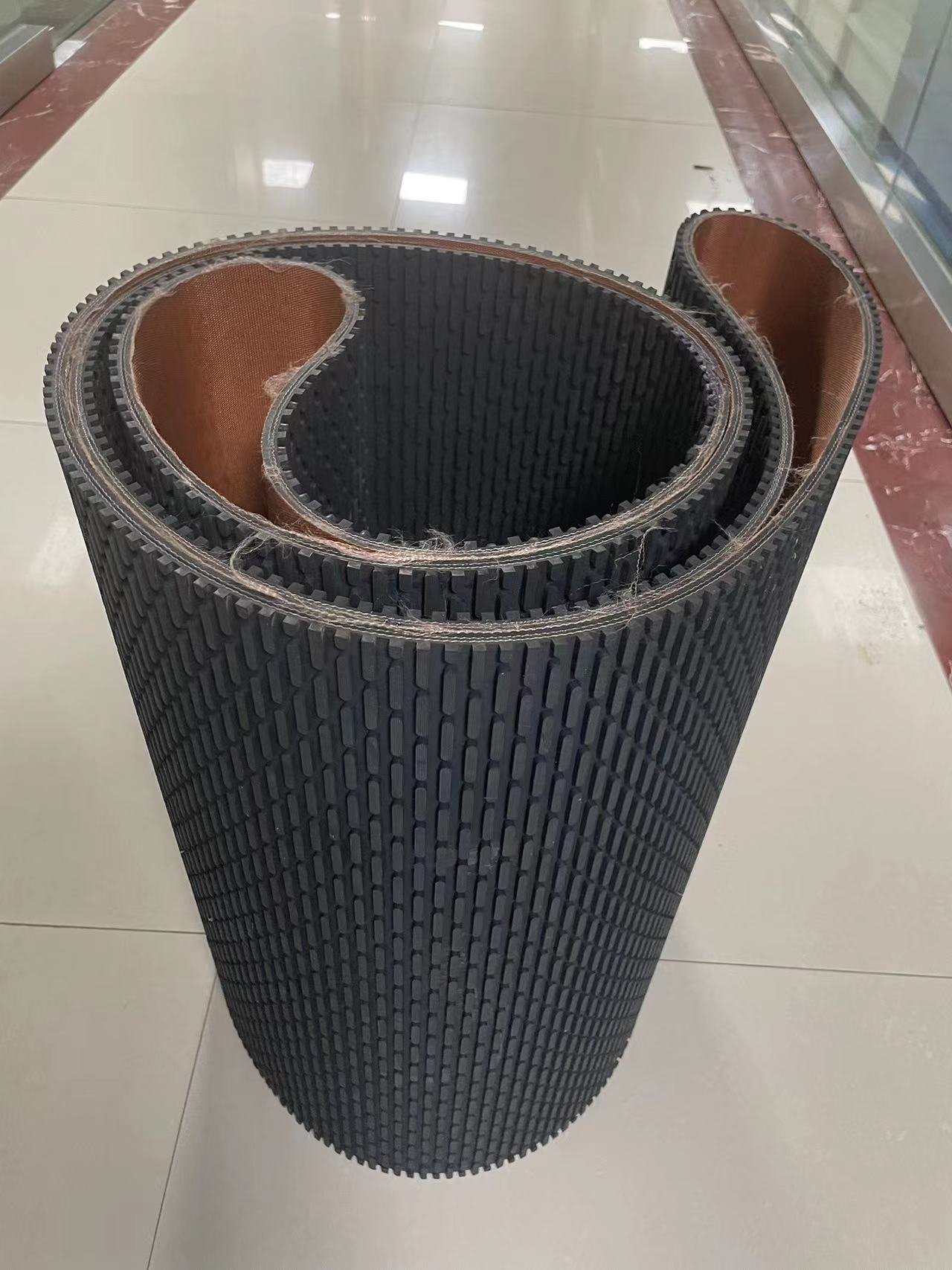 橡膠<a href='http://m.zgcinnotown.com.cn/shusongdai/' target='_blank'><u>輸送帶</u></a>